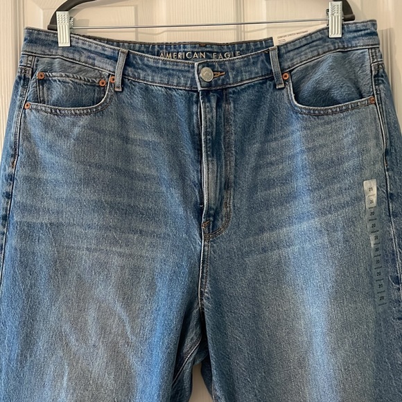 NWT American Eagle 90s Flare Jeans - Picture 2 of 8